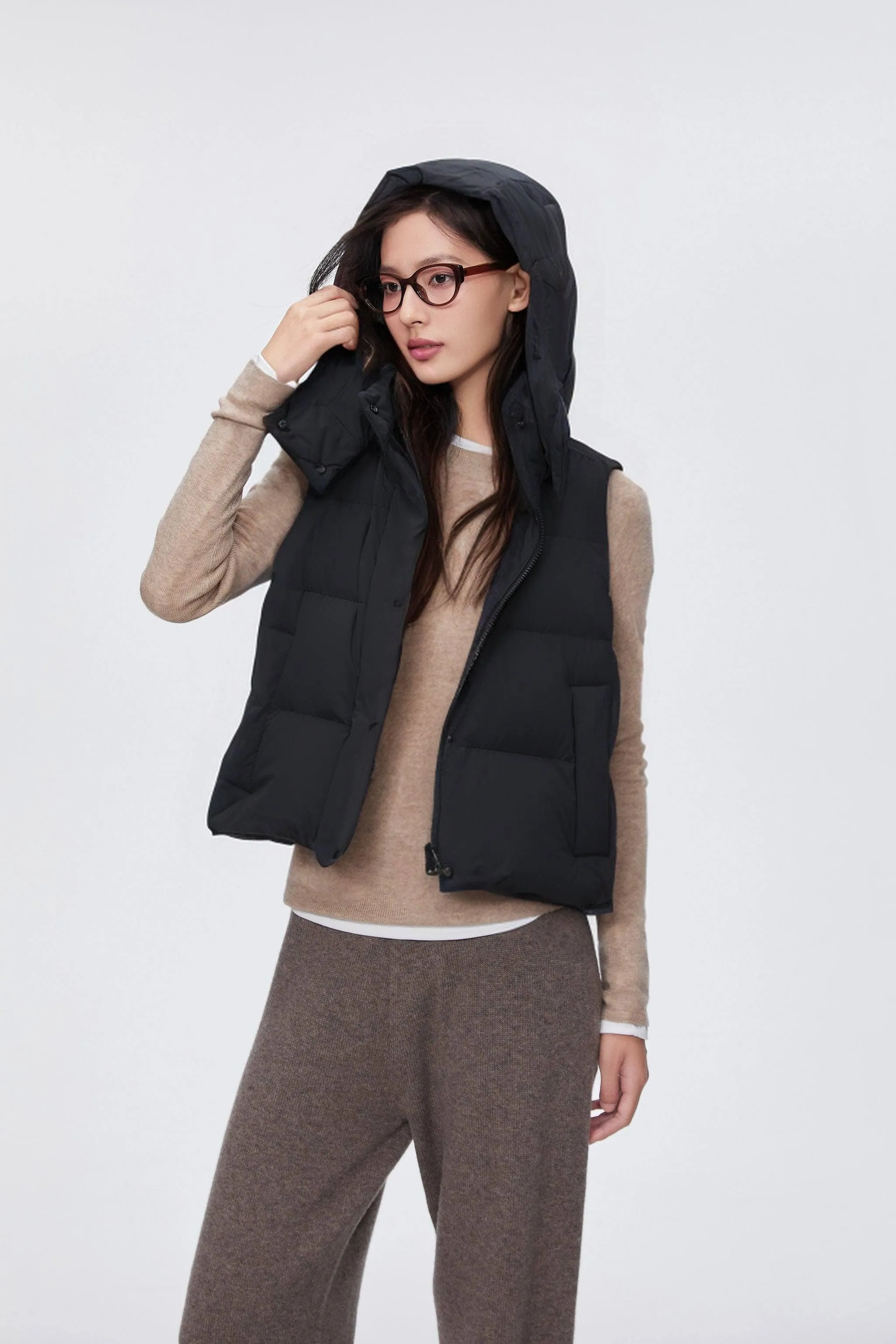 Comfy Women's Down Gilet With Detachable Hood